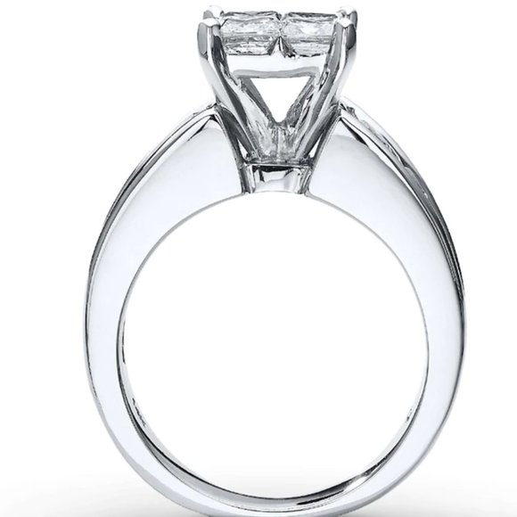 GORGEOUS .40 ctw Diamond Engagement Ring in 14K White Gold - Picture 4 of 7